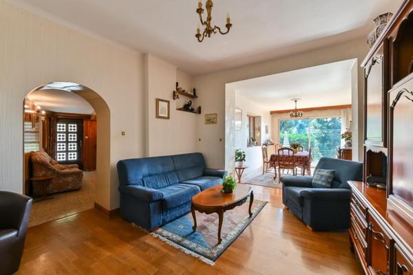 Maison à SAINT-DIDIER-AU-MONT-D'OR, 69370 - 5 pièces 128m²