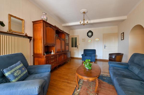 Maison à SAINT-DIDIER-AU-MONT-D'OR, 69370 - 5 pièces 128m²