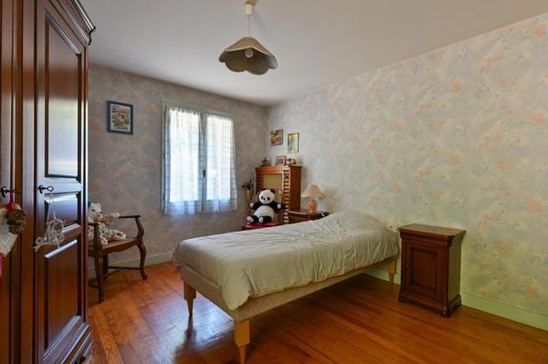 Maison à SAINT-DIDIER-AU-MONT-D'OR, 69370 - 5 pièces 128m²