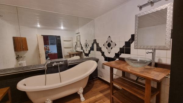 Marseille (13007) Rez de jardin sur la Colline de Samatan