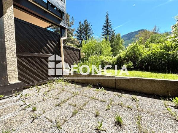 À vendre Studio 30 m² - La Salle-les-alpes 05240