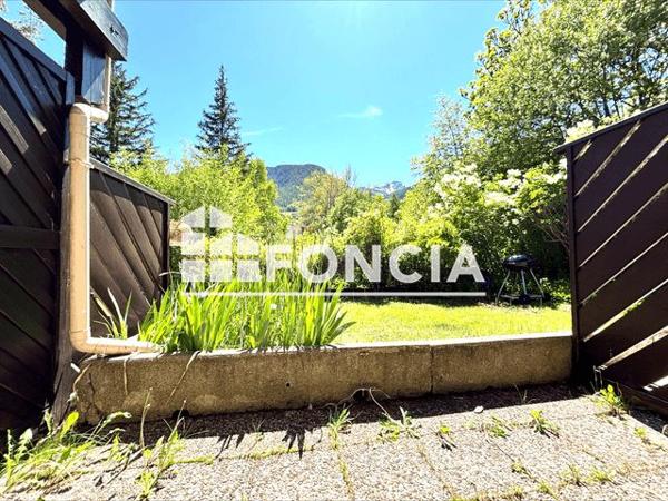 À vendre Studio 30 m² - La Salle-les-alpes 05240
