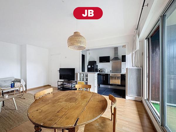 JB - Grand T2 de 51 m2 - Extérieur - Parking - Centre de LOOS