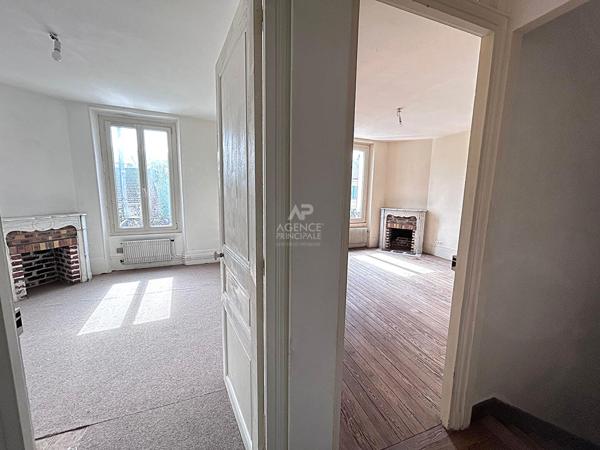 Maison Vaux-sur-seine 7 pièce(s) 164.23 m2 €265 000 ** - Référence 1754