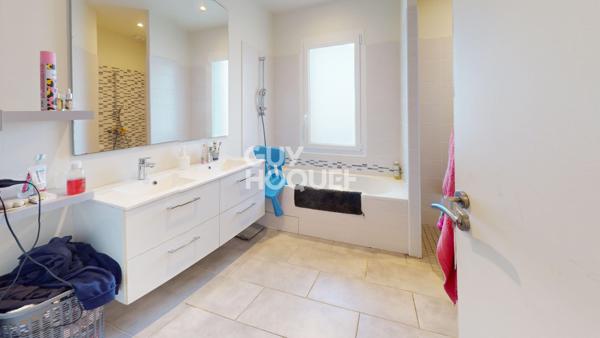 Maison contemporaine de plain-pied - Confort moderne et performance énergétique