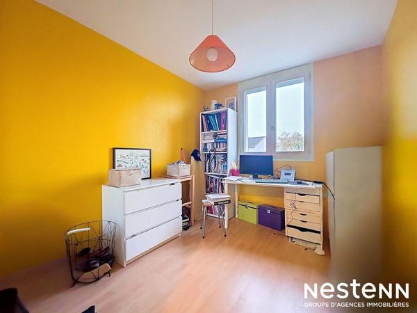 Les Ormes, au coeur du centre-ville, spacieux appartement de type 4 avec vue sur les Coteaux