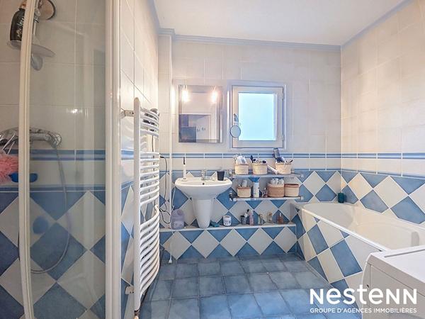 Les Ormes, au coeur du centre-ville, spacieux appartement de type 4 avec vue sur les Coteaux