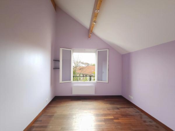 94350 VILLIERS-SUR-MARNE - CENTRE VILLE - LOFT - 106m² - 4 PIÈCES - 2 CHAMBRES - 2 BALCONS - DERNIER ÉTAGE - PARKING - RER 