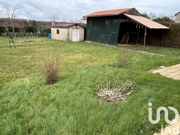 Maison traditionnelle 5 pièces de 97 m² à Saint-Benoît-du-Sault (36170)