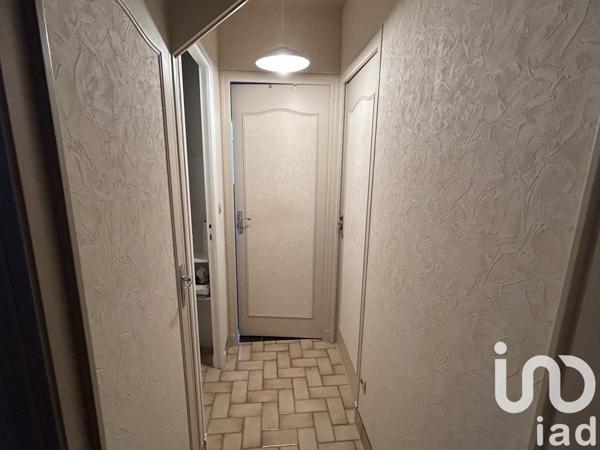 Maison traditionnelle 5 pièces de 97 m² à Saint-Benoît-du-Sault (36170)