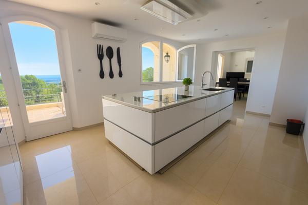 Maison à vendre |  Vallauris |  6 pièces | 270,2 m²