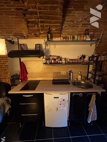 À Vendre – T1 de charme en hypercentre de Toulouse – Quartier Carmes.