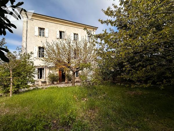 Maison de maître de caractère au cœur du Haut-Livron