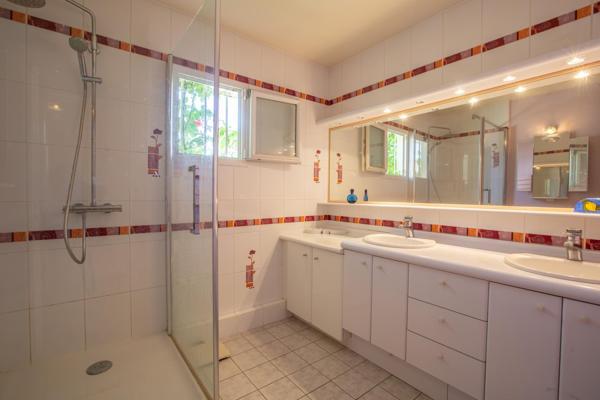 SUPERBE MAISON FAMILIALE