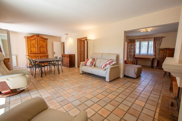 SUPERBE MAISON FAMILIALE