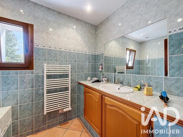 Maison à vendre 7 pièces 198 m² Fayence