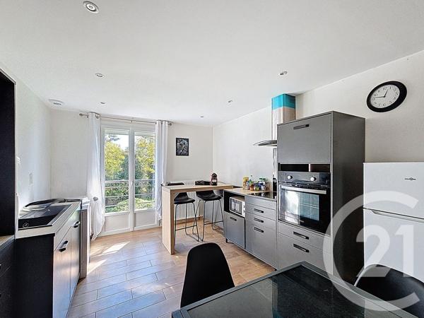 Maison à vendre  4 pièces - 74,98 m 2   MIGNE AUXANCES  - 86