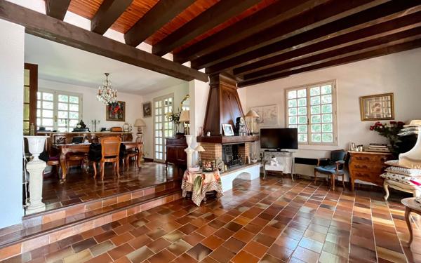 Maison à vendre    6 pièces •  Saint-Gély-du-Fesc