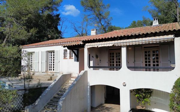 Maison à vendre    6 pièces •  Saint-Gély-du-Fesc