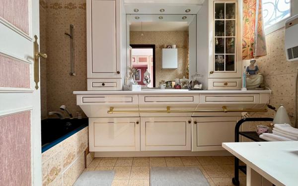 Maison à vendre    6 pièces •  Saint-Gély-du-Fesc