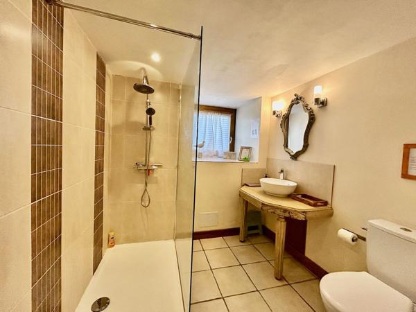 Successful Gîte Complex - 5 Independent Gîtes - Heated Pool - Turnkey Business