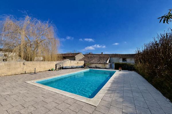 Successful Gîte Complex - 5 Independent Gîtes - Heated Pool - Turnkey Business