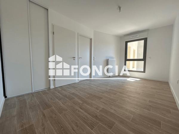 Location Appartement 4 pièces 80.31 m² - 74 ROUTE DE GENCAY Poitiers 86000