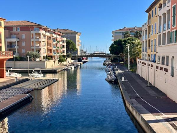 Appartement à FREJUS, 83600 - 2 pièces 45m²