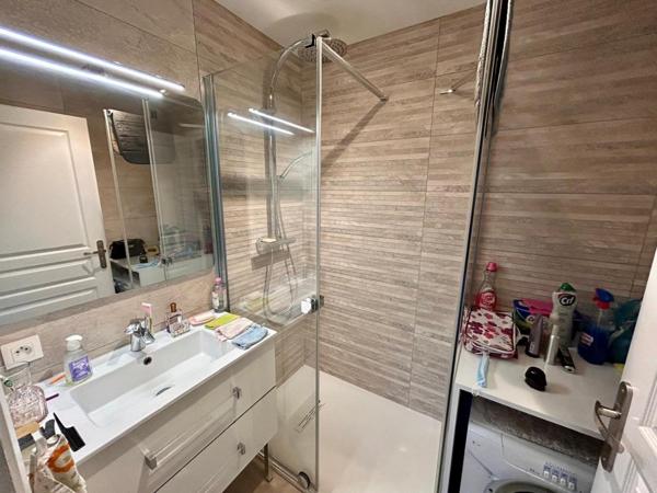 Appartement à FREJUS, 83600 - 2 pièces 45m²