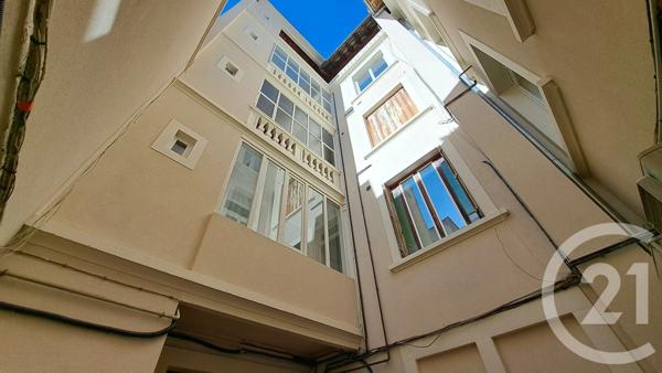 Appartement T6 à vendre  6 pièces - 120 m 2   BELLEY  - 01