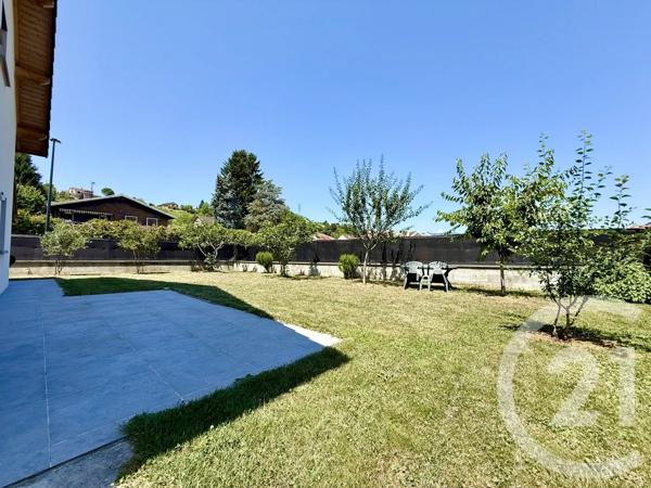 Maison à vendre  6 pièces - 210 m 2   BELLEY  - 01