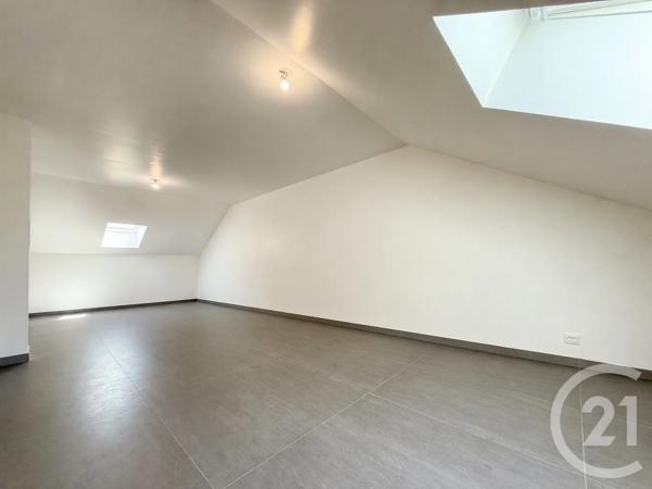 Maison à vendre  6 pièces - 210 m 2   BELLEY  - 01