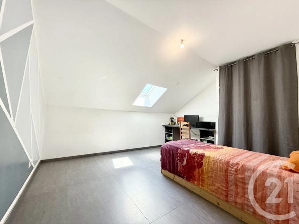 Maison à vendre  6 pièces - 210 m 2   BELLEY  - 01