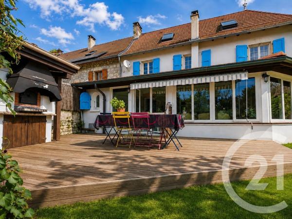 Maison à vendre  6 pièces - 210 m 2   BELLEY  - 01
