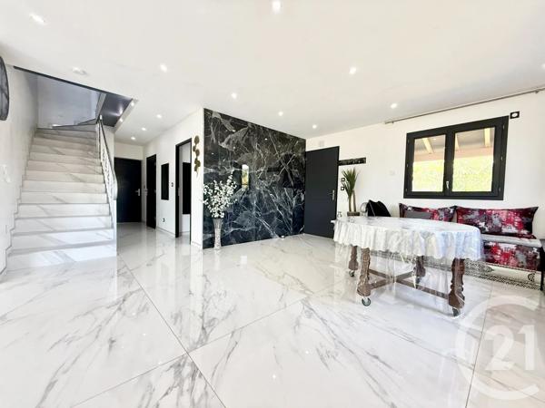 Maison à vendre  6 pièces - 210 m 2   BELLEY  - 01