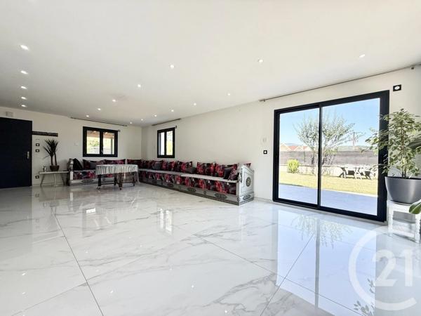 Maison à vendre  6 pièces - 210 m 2   BELLEY  - 01