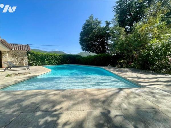 Maison familiale de 200 m² sur 12 976 m²