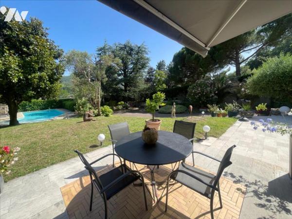 Maison familiale de 200 m² sur 12 976 m²