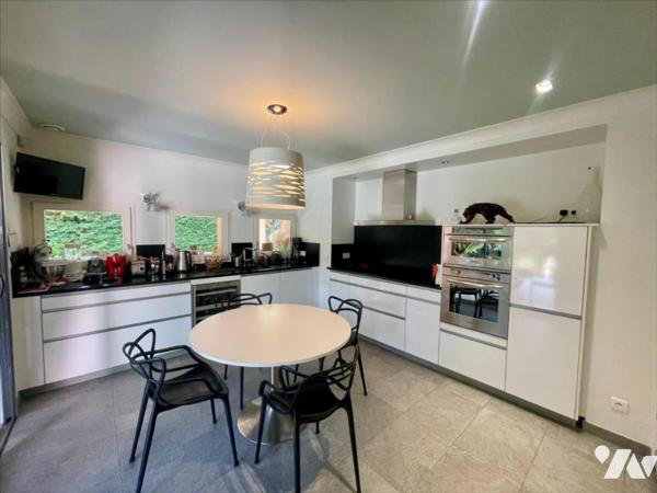 Maison familiale de 200 m² sur 12 976 m²