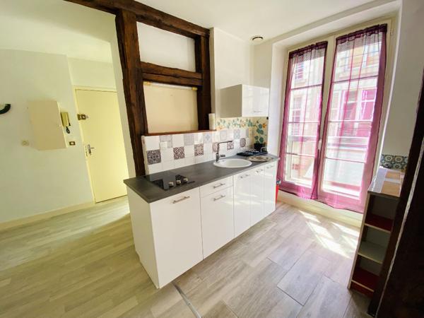 APPARTEMENT HYPERCENTRE  - 2 PIECES - 44M²