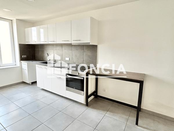 Location Appartement 7 pièces 203.45 m² - 3 RUE DE L'ABBE CHATELAIN Montigny Les Metz 57950