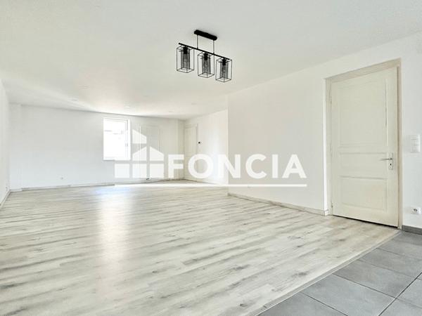 Location Appartement 7 pièces 203.45 m² - 3 RUE DE L'ABBE CHATELAIN Montigny Les Metz 57950