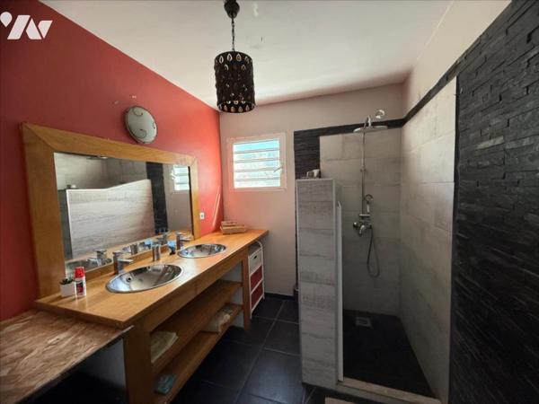 Villa   avec T2 indépendant