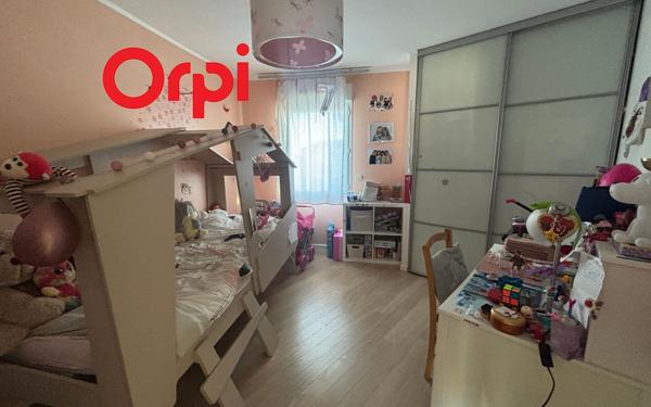 Maison à vendre    5 pièces •  Saint-Agnant