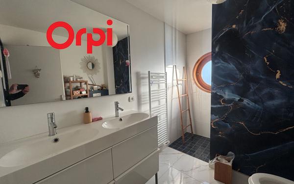 Maison à vendre    5 pièces •  Saint-Agnant