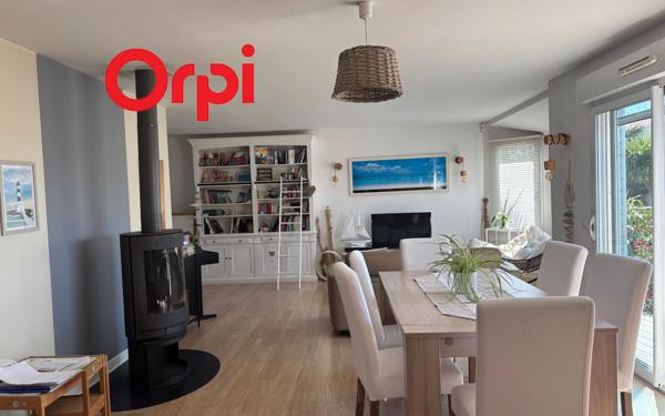 Maison à vendre    5 pièces •  Saint-Agnant