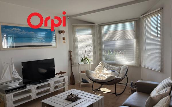 Maison à vendre    5 pièces •  Saint-Agnant