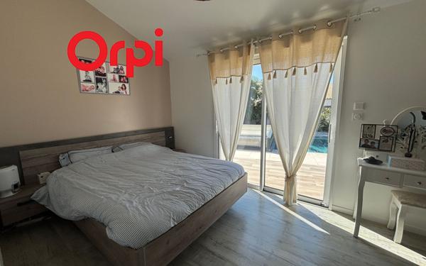 Maison à vendre    5 pièces •  Saint-Agnant