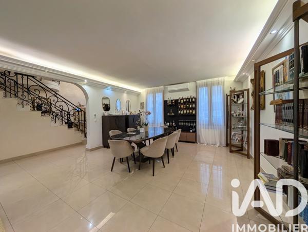 Maison à vendre 7 pièces 329 m² Fontenay-sous-Bois