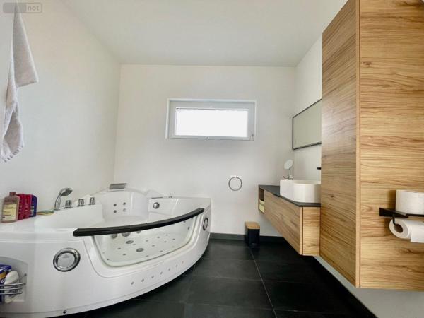 Maison à vendre à Trébeurden dans les Côtes-d'Armor (22560), ref : B15a